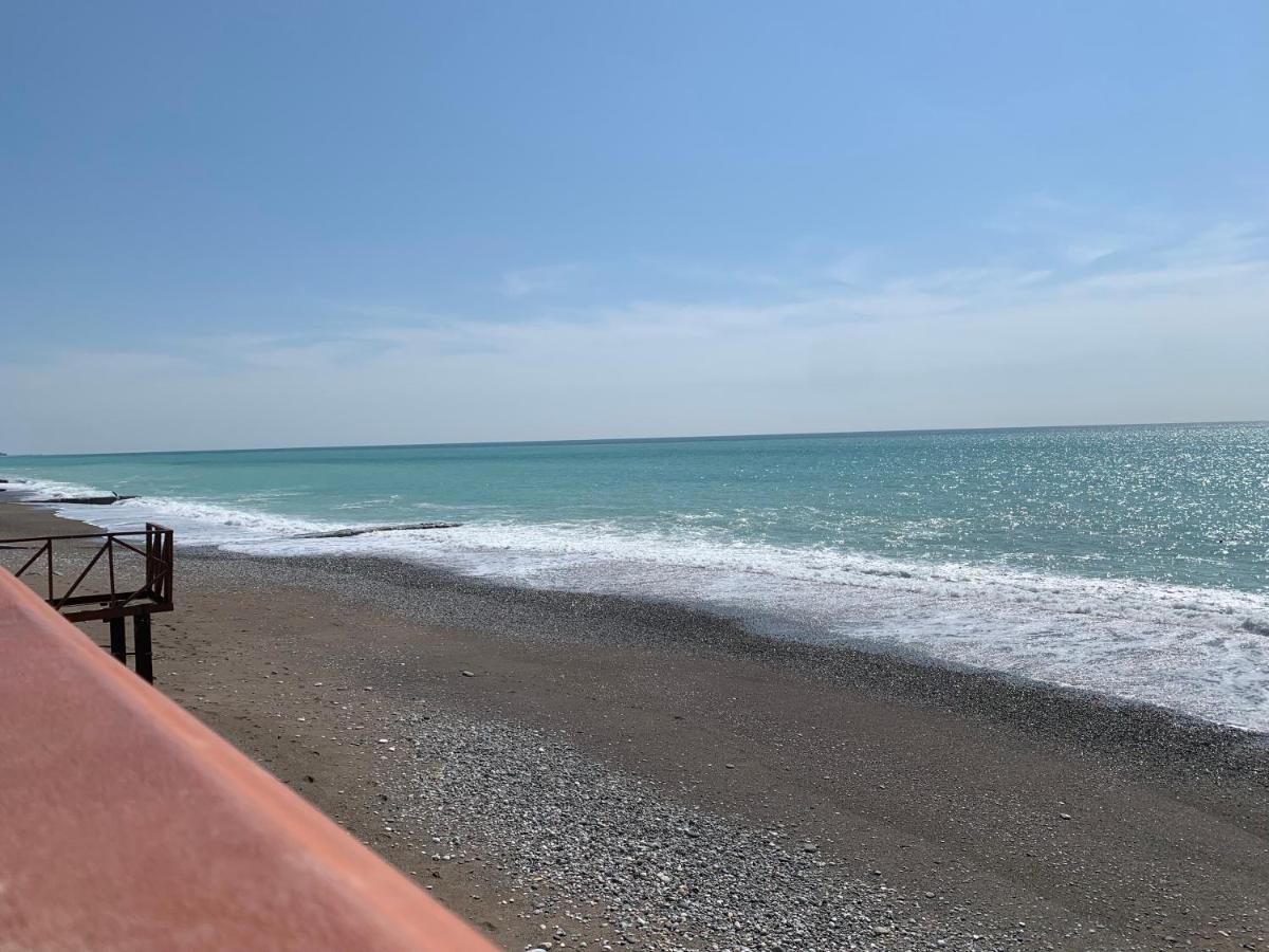 Guest House Aphyn Leto Gagra Exterior photo