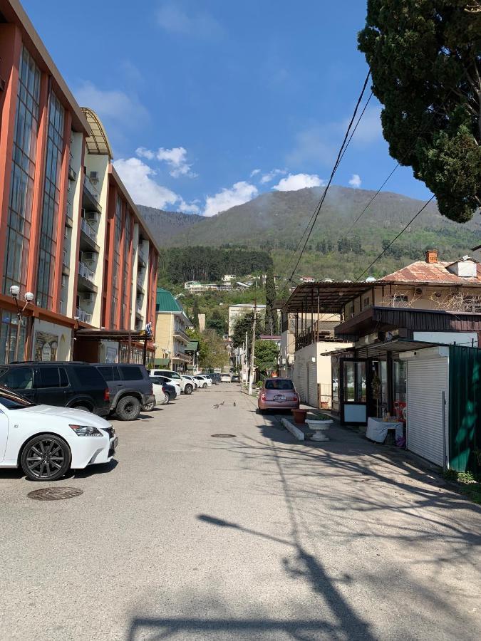 Guest House Aphyn Leto Gagra Exterior photo
